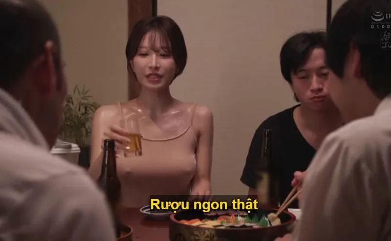 Bà xã gạ phang cả gia đình gã chồng vì ông chồng dẫn về quê rồi bỏ bê nứng lồn sml